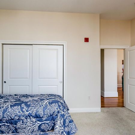 Chase Penthouse: Harbor View with Free Parking Apartment Baltimore Exterior photo
